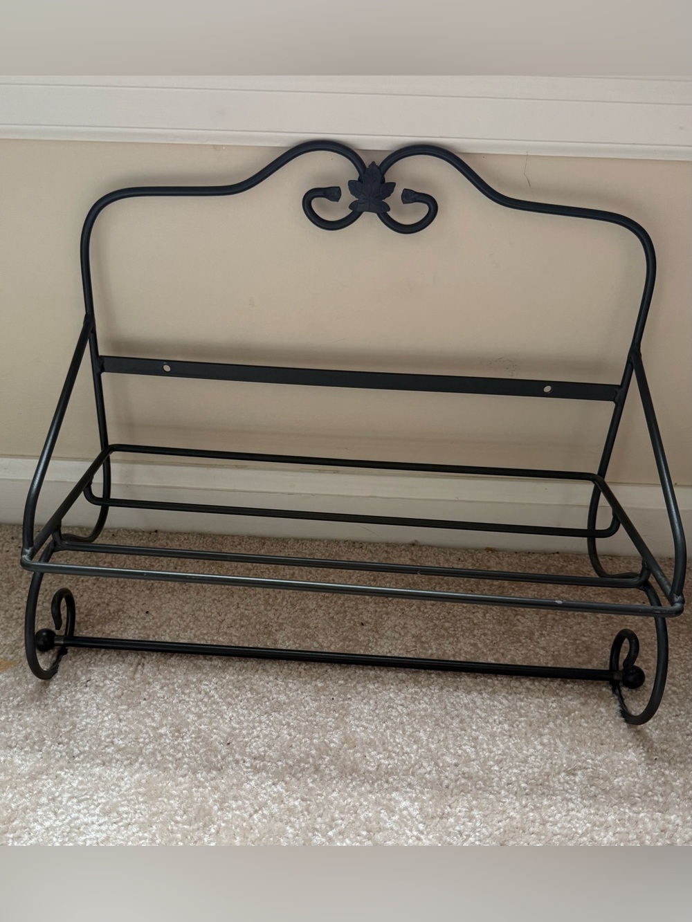 Longaberger Wrought Iron Utility Wall Shelf with Towel Rack